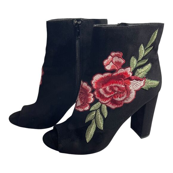 Wild Diva Black Faux Suede Rose Embroidered Ankle Bootie Heels – Women’s Size 9 - Picture 10 of 11